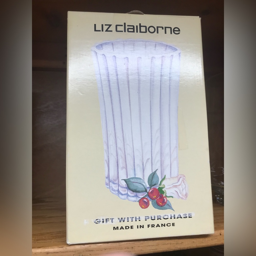 (NEW) Liz Clairborne Vase